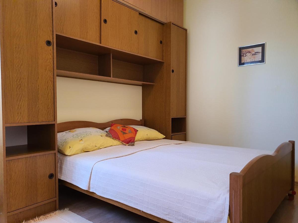 Apartments Coral Новаля Екстер'єр фото