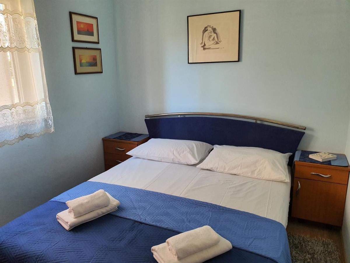 Apartments Coral Новаля Екстер'єр фото